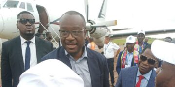 RDC : l’opposant Delly Sesanga interdit de quitter le pays, son passeport confisqué par la DGM