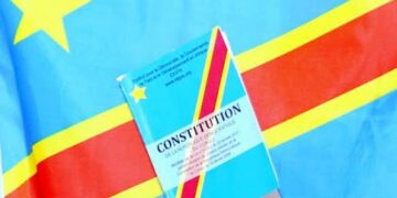 RDC: le maire de TSHIKAPA suspendu pour avoir déchiré publiquement la constitution ( officiel)