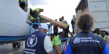 Ebola en RDC : Plus de 1 750 intervenants humanitaires et 300 tonnes de fret transportés grâce au dispositif aérien du PAM