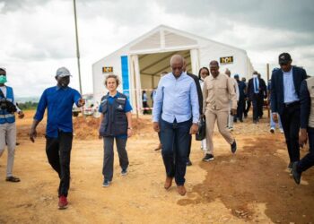 Ebola en Ituri : Le ministre Roger Kamba à Bunia pour renforcer la riposte dans un contexte de tensionsliées à des menaces de grève des agents de la riposte