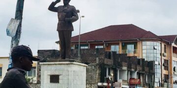 Kinshasa : Une femme retrouvée morte dans une chambre d’hôtel à Kasa-Vubu, le présumé suspect en fuite