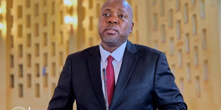 Haut-Uele : Le gouverneur Jean Bakomito déclare officiellement l’épidémie d’Ebola après la confirmation de plusieurs cas enregistrés et 7 morts