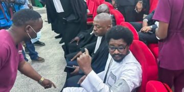 Affaire FRIVAO : la Cour accorde une remise de 14 jours à Mutamba et son co-accusé, la prochaine audience fixée au 27 juillet
