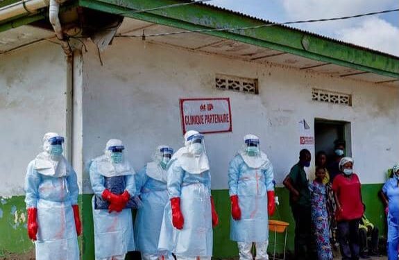 RDC : L’épidémie d’Ebola franchit le cap des 2 124 cas et 828 décès, l’alerte s’étend jusqu’à la frontière ougandaise
