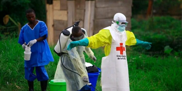 Haut-Uele : Une patiente atteinte d’ebola retirée de force d’hôpital meurt dans une église de réveil, le gouvernement provincial condamne