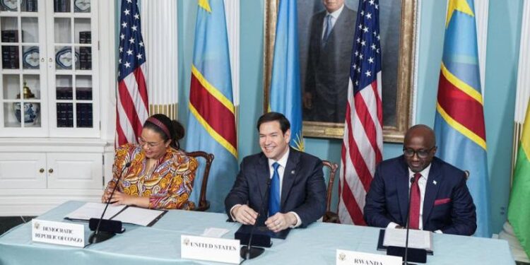 Accords de Washington: Kinshasa et Kigali réaffirment leur engagement à accélérer la mise en œuvre, mais les combats se poursuivent au front