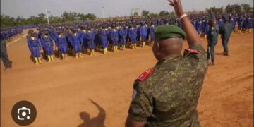 Assainissement de la ville de Kinshasa : Le général Kasongo Kabwik interdit aux bâtisseurs toute violence contre la population