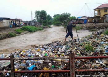 Kinshasa : Dégradé depuis plusieurs années, le pont Ngunza entre en phase de modernisation à Makala