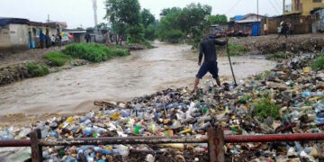 Kinshasa : Dégradé depuis plusieurs années, le pont Ngunza entre en phase de modernisation à Makala