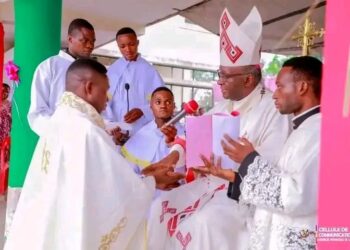 Sankuru : le diacre Robert Bila ordonné prêtre à Lusambo par Mgr Félicien Ntambue