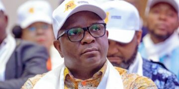 RDC : Loyauté réaffirmée ! L’honorable Balth COLA salue le soutien du regroupement « Agissons et Bâtissons » au dialogue national derrière le Chef de l’État