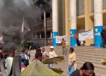RDC: impayés depuis 17 mois, les agents de la SCPT durcissent la grève et exigent le départ de la Direction générale