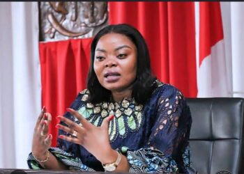Contrôle routier à Lubumbashi : Joyce Tunda interdit toute hausse unilatérale des tarifs du transport en commun