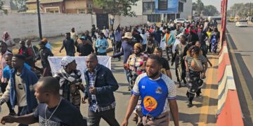 Lubumbashi : Nouvelle marche de colère des vendeurs du marché Mzée Kabila face à l’ultimatum du 20 août