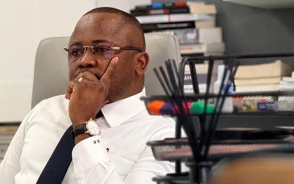 AS Vita Club de Kinshasa : Le Président Flory Mapamboli suspendu par le Conseil Suprême, une nouvelle crise éclate