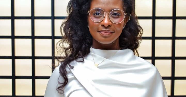 Sport : ancienne cheffe de cabinet du président de la CAF, Laetitia Muderhwa nommée secrétaire générale de la FECOFA