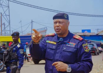 Kinshasa : La police met en garde ses éléments déployés à Mitendi contre les tracasseries et les extorsions
