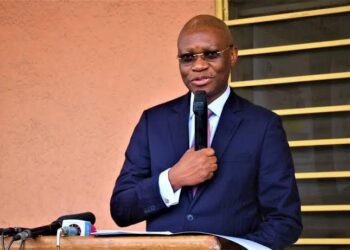 RDC : Le ministre de la Santé dénonce des fraudes visant à profiter des fonds mobilisés contre Ebola
