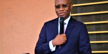RDC : Le ministre de la Santé dénonce des fraudes visant à profiter des fonds mobilisés contre Ebola