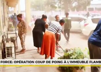 Kinshasa : le Service National contraint les occupants de l’immeuble Flamboyant à une grande opération d’assainissement du bâtiment