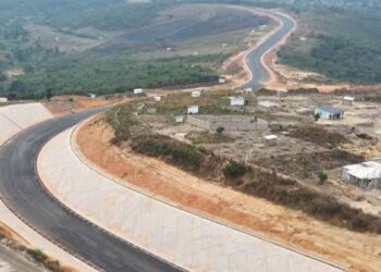 Kinshasa : le gouvernement interdit toute construction dans les périmètres de la rocade Sud-Est–Sud-Ouest