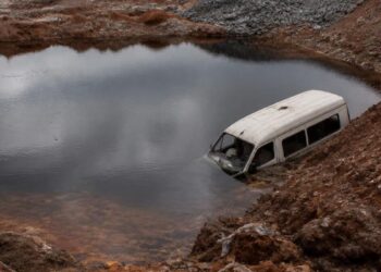 Lualaba : Six disparus, dont deux chefs coutumiers, engloutis dans un bassin minier abandonné à Kakanda