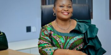 Modernisation du Marché M’Zee à Lubumbashi : L’Honorable Eugénie Tshiami BUKASA appelle les vendeurs au calme