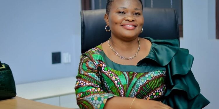 Modernisation du Marché M’Zee à Lubumbashi : L’Honorable Eugénie Tshiami BUKASA appelle les vendeurs au calme