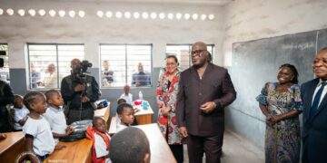 Rentrée scolaire 2026-2027 : Félix Tshisekedi sur le terrain pour vérifier l’effectivité des cours et le lancement du programme national d’alimentation scolaire