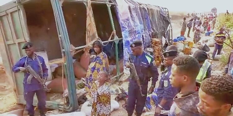 Haut-Katanga : Une jeep de la PNC se renverse sur la route de contournement de Likasi, sept blessés graves