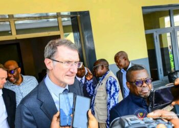 Kasaï : l&rsquo;avancement des travaux de la RN1 au cœur d&rsquo;un échange entre le gouverneur Crispin Mukendi et le nouvel ambassadeur de l&rsquo;UE