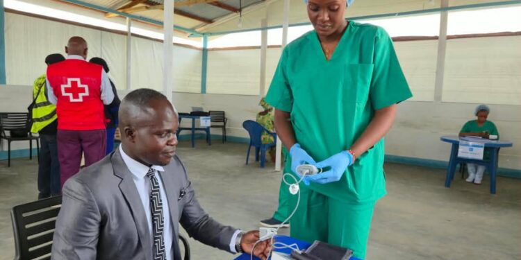 RDC : Les cas d’Ebola en baisse chaque semaine, 1 823 personnes guéries désormais suivies après leur sortie