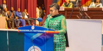 Assemblée nationale : Judith Suminwa défend les priorités du budget 2027 devant les députés nationaux