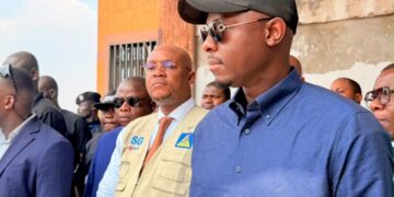 Kinshasa : le DG Teddy Lwamba annonce des poursuites judiciaires à l’encontre des fraudeurs connectés aux réseaux de la SNEL
