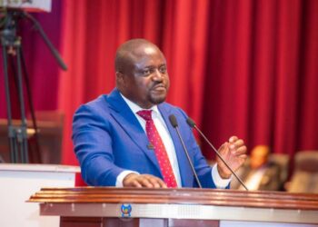 RDC : Soupçons de détournement de 57 millions USD, la députée Hermione Bolumbe annonce une motion de défiance contre Muhindo Nzangi