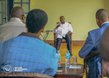 RDC-Ouganda : Floribert Anzuluni reçu à huis clos par Yoweri Museveni à Entebbe
