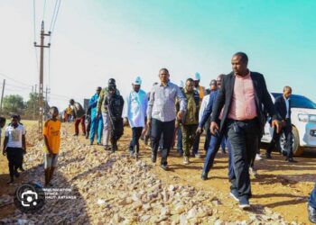 Haut-Katanga : Martin Kazembe Shula inspecte le site du futur marché moderne M’zee Kabila à Lubumbashi