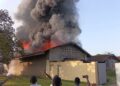 Incendie à Inongo : un entrepôt de la CENI réduit en cendres