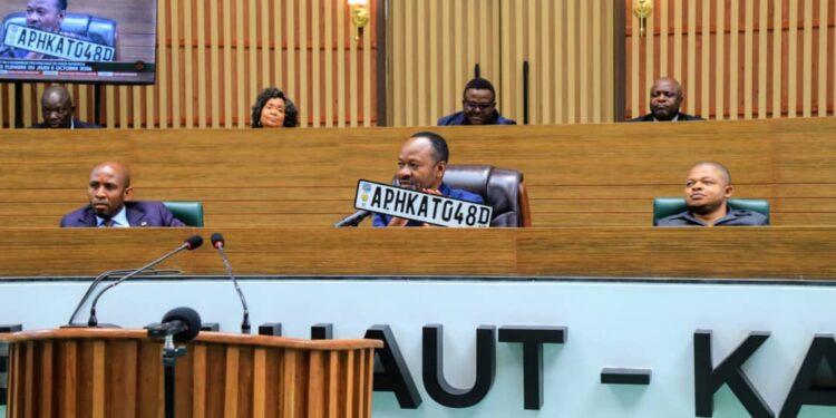 Haut-Katanga : l’Assemblée provinciale adopte son calendrier de septembre 2026 et dote ses députés de plaques d’immatriculation sécurisées
