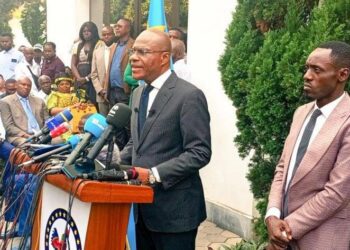 RDC : Les passeports de Martin Fayulu et de Prince Epenge confisqués à l’aéroport de N’djili