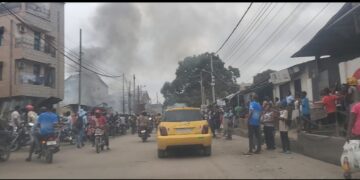 Kinshasa : Un violent incendie ravage plusieurs habitations et commerces à Ngaliema