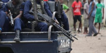 Tension sécuritaire en RDC : Tolérance zéro au sein de la PNC, les armes d&rsquo;appui interdites et les policiers fêtards traqués