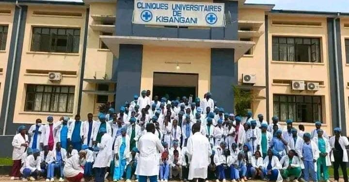 RDC : Face à la flambée d’Ebola dans l’Est du pays, l’Université de Kisangani suspend les stages aux Cliniques universitaires pour 30 jours