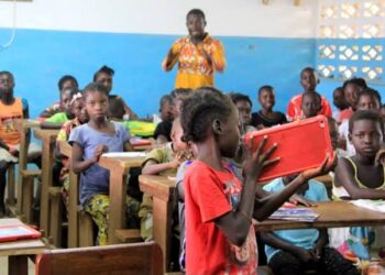 Mai-ndombe: à Inongo, les élèves retrouvent le chemin de l’école près de deux mois après la rentrée scolaire