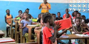 Mai-ndombe: à Inongo, les élèves retrouvent le chemin de l’école près de deux mois après la rentrée scolaire